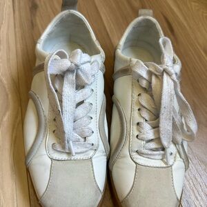 White Beige Suede Sneakers Women’s Size 6 Gum Sole Minimalist Trainer
